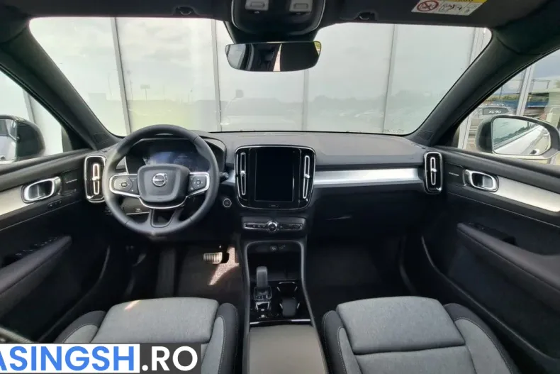 Volvo XC40 din 2026 cu 1 km - oferta VOL227966 - foto 8