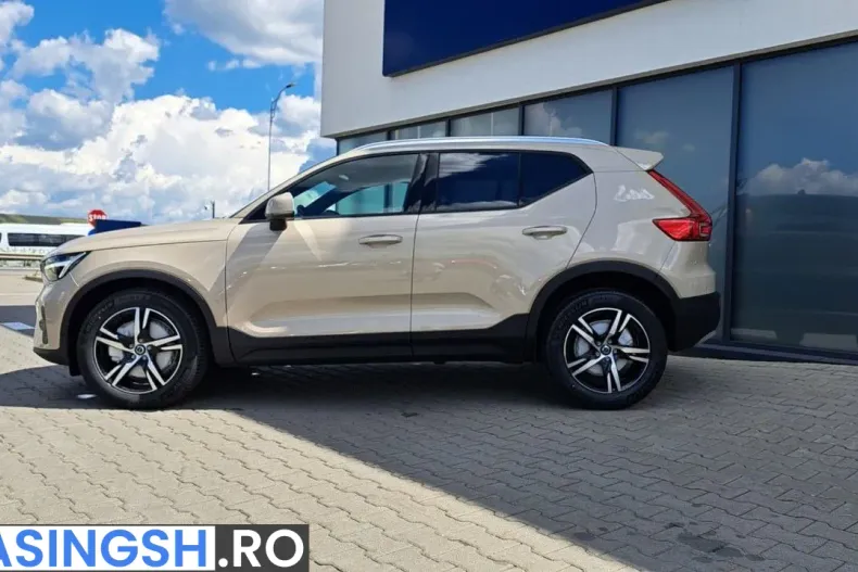 Volvo XC40 din 2025 cu 1 km - oferta VOL227967 - foto 4