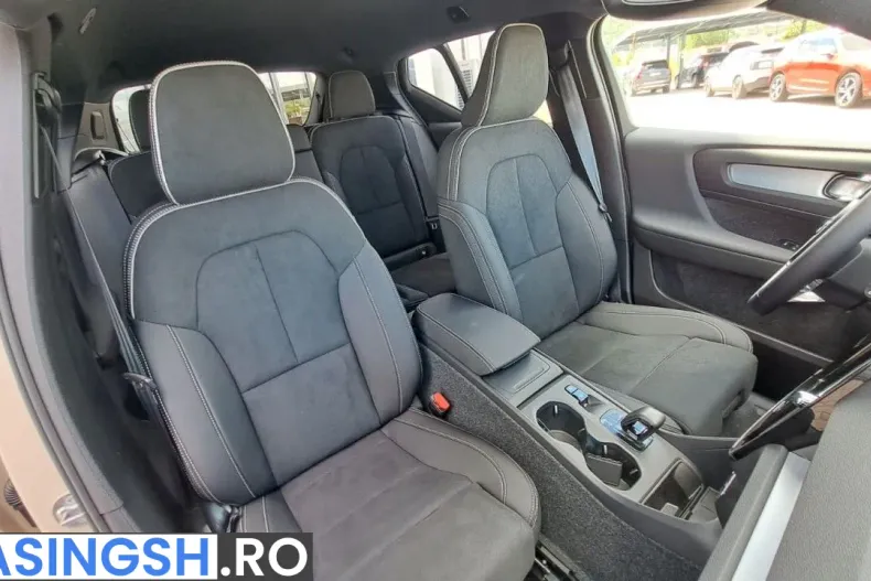 Volvo XC40 din 2025 cu 1 km - oferta VOL227967 - foto 5