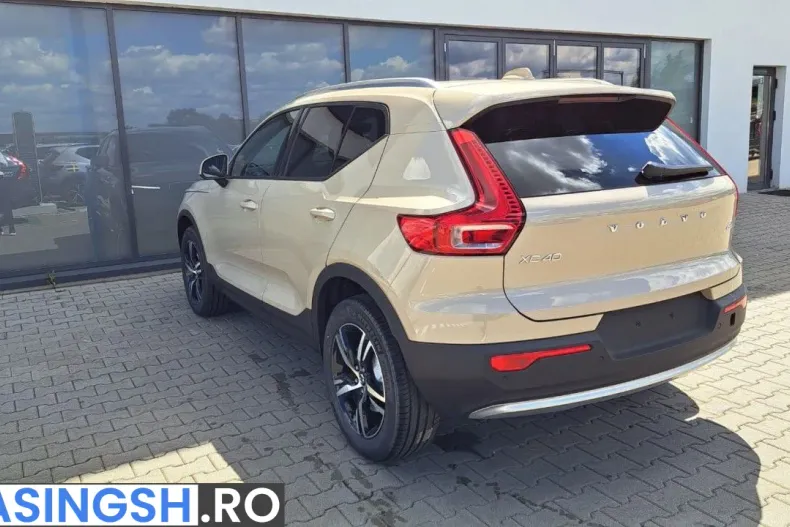 Volvo XC40 din 2025 cu 1 km - oferta VOL227967 - foto 6