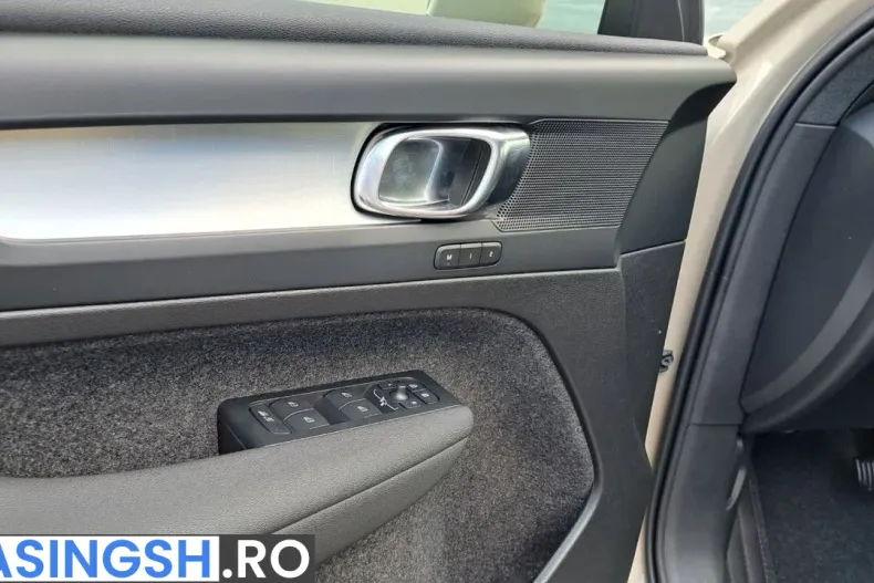 Volvo XC40 din 2025 cu 1 km - oferta VOL227967 - foto 16