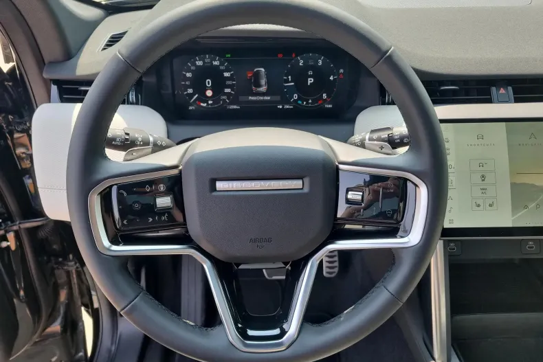 Land Rover Discovery Sport din 2024 cu 3.800 km - oferta LAN227968 - foto 16