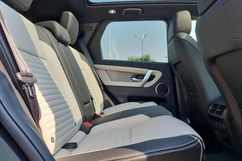 Land Rover Discovery Sport din 2024 cu 866 km - oferta LAN227969 - foto 12