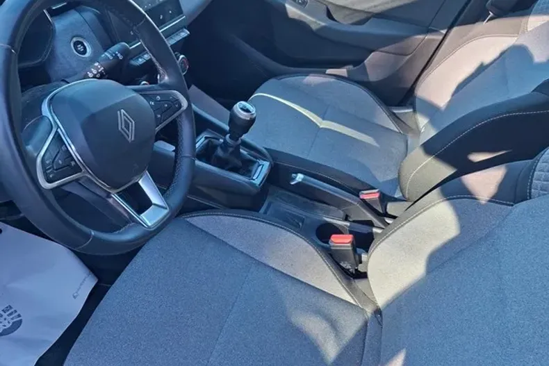 Renault Clio din 2024 cu 33.492 km - oferta REN227970 - foto 8