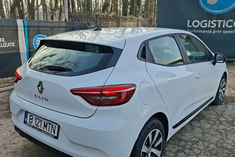 Renault Clio din 2023 cu 60.240 km - oferta REN227972 - foto 2