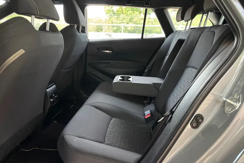 Toyota Corolla din 2021 cu 173.800 km - oferta TOY227974 - foto 30
