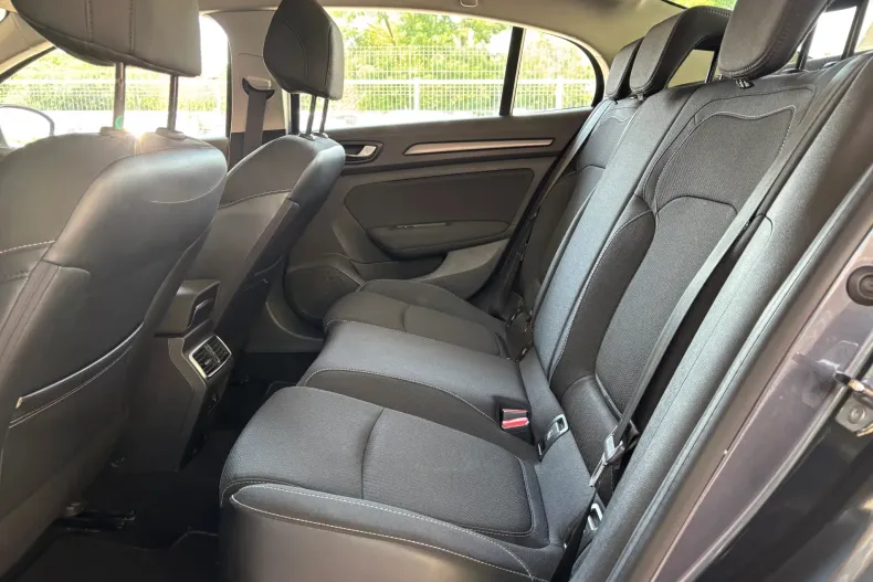 Renault Megane din 2021 cu 142.900 km - oferta REN227976 - foto 30