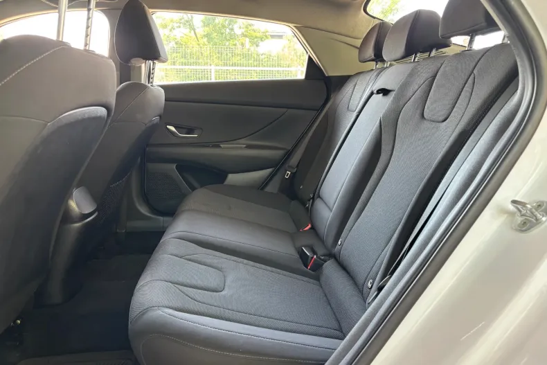 Hyundai Elantra din 2022 cu 138.000 km - oferta HYU227977 - foto 29