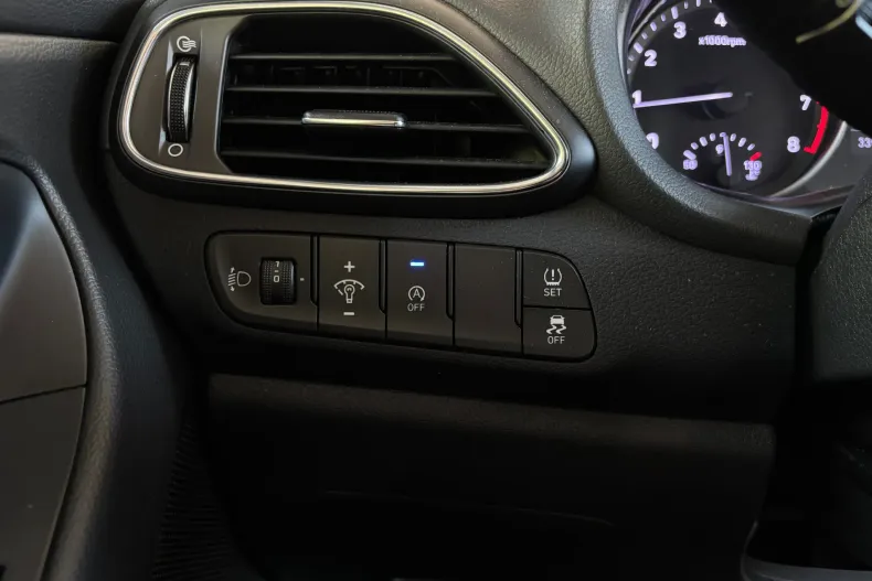 Hyundai i30 din 2022 cu 106.000 km - oferta HYU227978 - foto 21