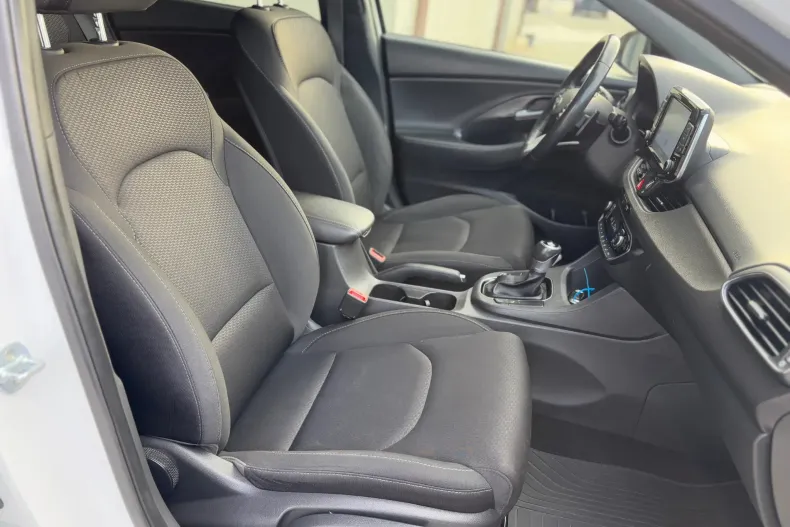 Hyundai i30 din 2020 cu 180.000 km - oferta HYU227979 - foto 24
