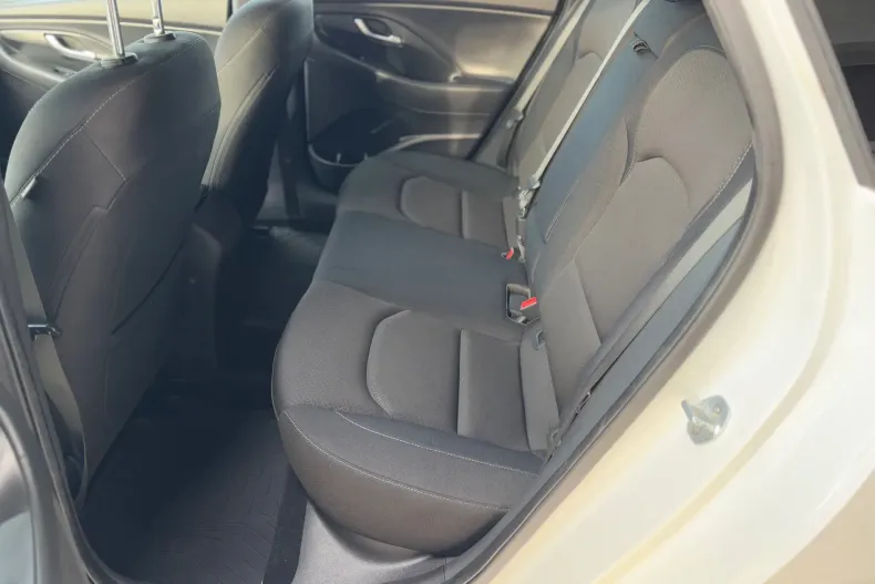 Hyundai i30 din 2020 cu 180.000 km - oferta HYU227979 - foto 38