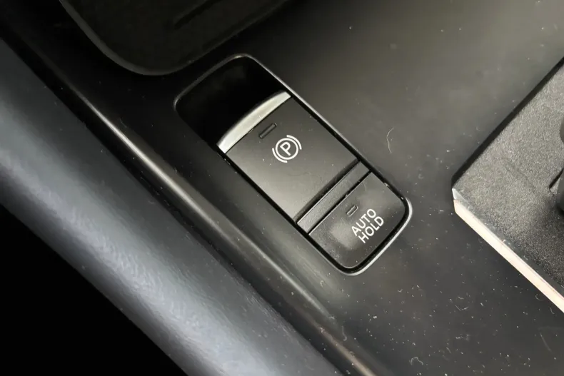 Nissan Qashqai din 2023 cu 143.000 km - oferta NIS227980 - foto 32