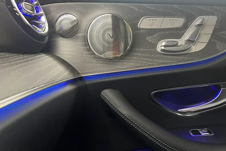 Mercedes-Benz E (Clasa E) din 2022 cu 32.800 km - oferta MER227983 - foto 24