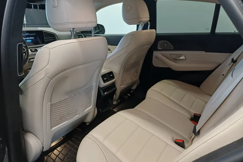 Mercedes-Benz GLE 400 (Clasa GLE) din 2021 cu 166.500 km - oferta MER227984 - foto 6