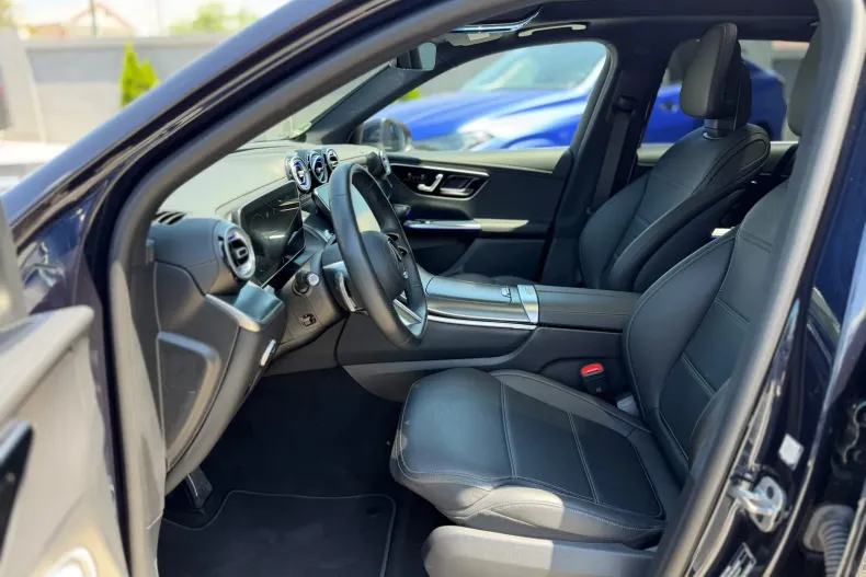 Mercedes-Benz GLC (Clasa GLC) din 2023 cu 13.883 km - oferta MER227988 - foto 12