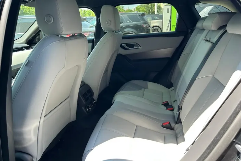 Land Rover Range Rover Velar din 2024 cu 3.123 km - oferta LAN227995 - foto 5