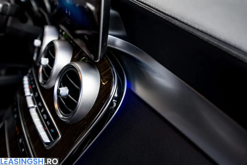 Mercedes-Benz GLC (Clasa GLC) din 2020 cu 70.770 km - oferta MER228005 - foto 30