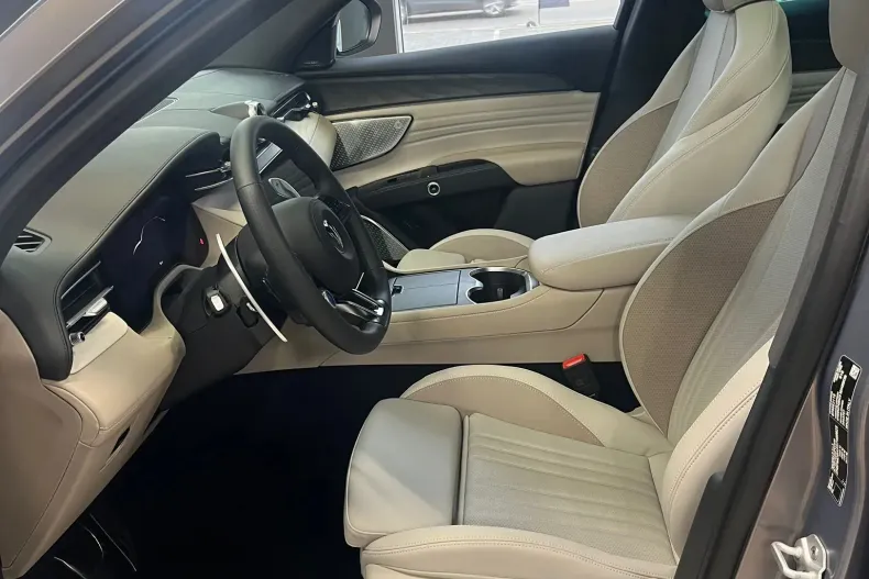 Maserati Grecale din 2025 cu 6 km - oferta MAS228006 - foto 10
