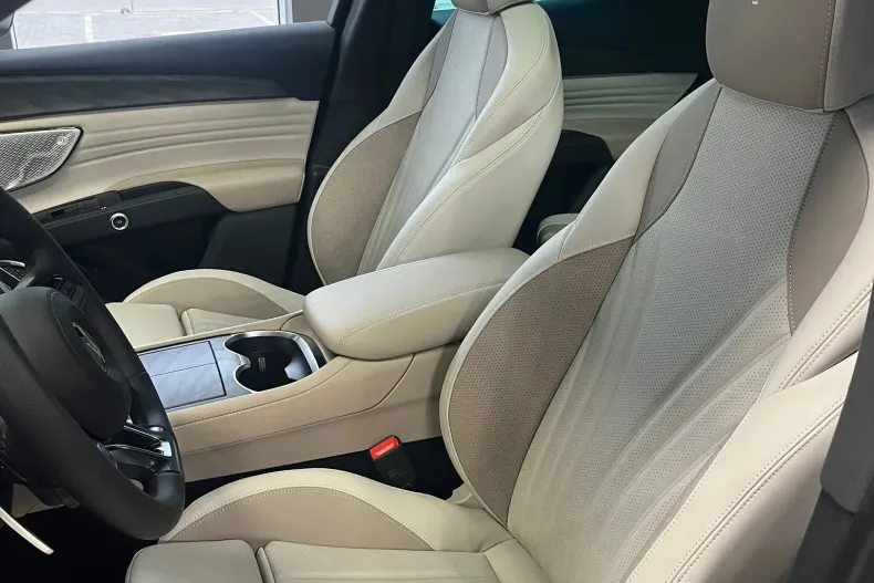 Maserati Grecale din 2025 cu 6 km - oferta MAS228006 - foto 12