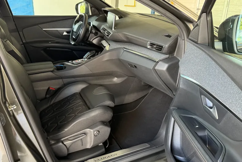 Peugeot 3008 din 2020 cu 149.384 km - oferta PEU228015 - foto 7