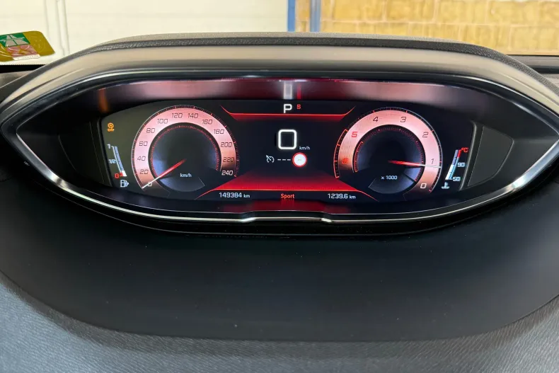 Peugeot 3008 din 2020 cu 149.384 km - oferta PEU228015 - foto 12