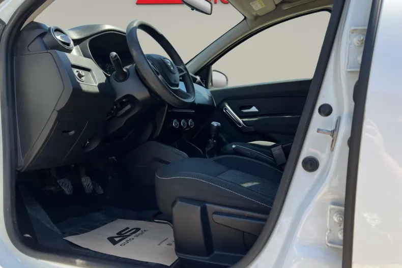 Dacia Duster din 2021 cu 137.640 km - oferta DAC228021 - foto 3