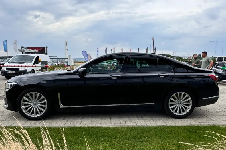 BMW 740d (Seria 7) din 2020 cu 120.738 km - oferta BMW228024 - foto 4