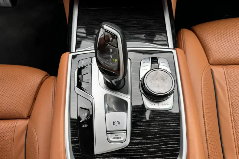 BMW 740d (Seria 7) din 2020 cu 120.738 km - oferta BMW228024 - foto 18