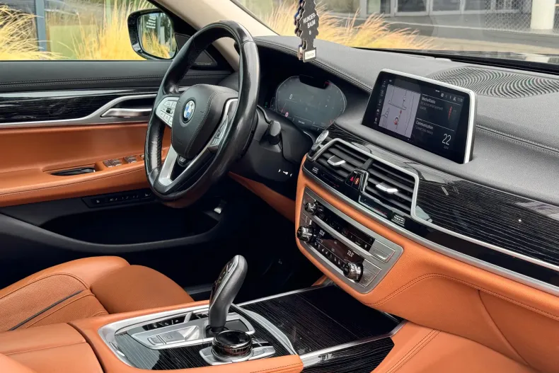 BMW 740d (Seria 7) din 2020 cu 120.738 km - oferta BMW228024 - foto 20