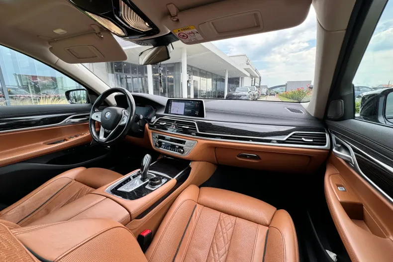 BMW 740d (Seria 7) din 2020 cu 120.738 km - oferta BMW228024 - foto 24