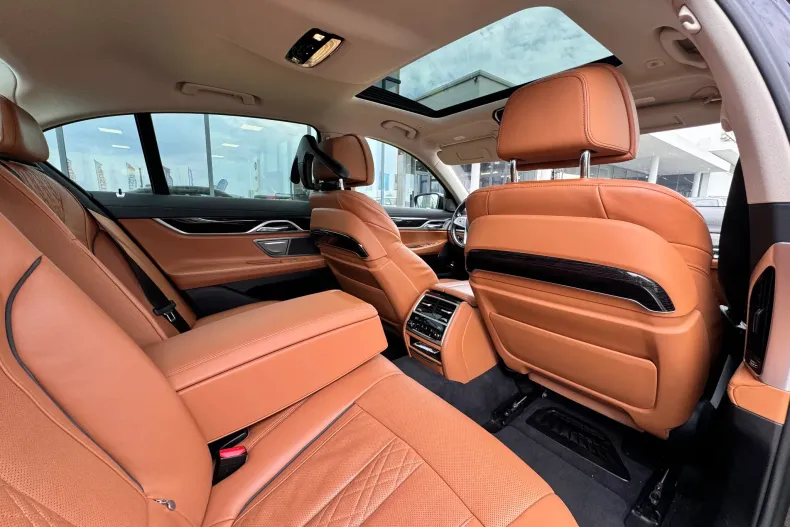BMW 740d (Seria 7) din 2020 cu 120.738 km - oferta BMW228024 - foto 25