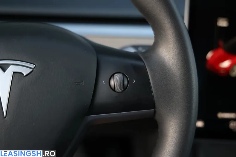 Tesla Model 3 din 2021 cu 80.600 km - oferta TES228028 - foto 30