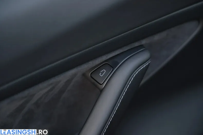 Tesla Model 3 din 2021 cu 80.600 km - oferta TES228028 - foto 37