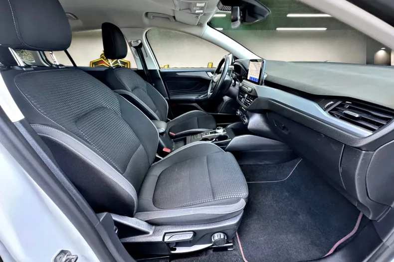 Ford Focus din 2022 cu 112.945 km - oferta FOR228030 - foto 8