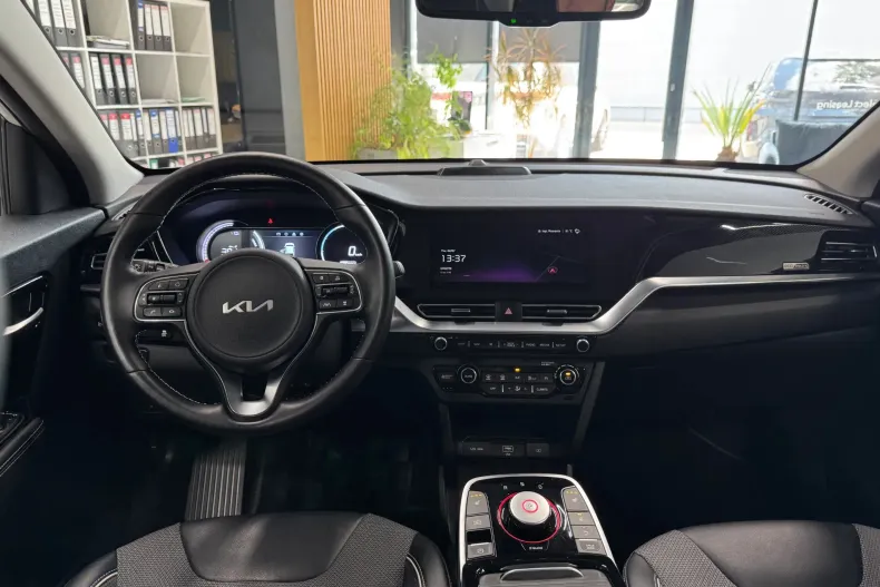 Kia Niro din 2022 cu 80.001 km - oferta KIA228040 - foto 19