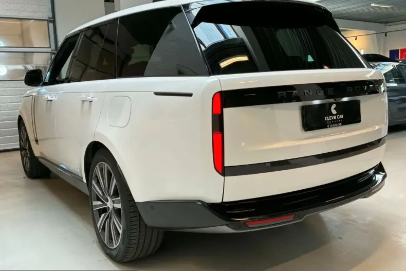 Land Rover Range Rover din 2023 cu 31.000 km - oferta LAN228053 - foto 4