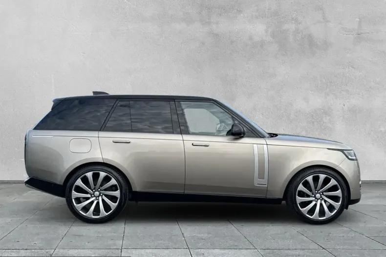 Land Rover Range Rover din 2023 cu 64.299 km - oferta LAN228054 - foto 6