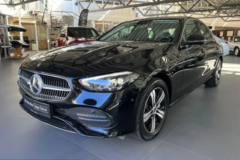 Mercedes-Benz C 300 (Clasa C) din 2025 cu 2.974 km - oferta MER228055 - foto 1