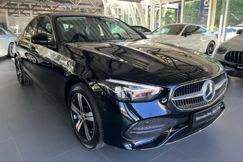 Mercedes-Benz C 300 (Clasa C) din 2025 cu 2.974 km - oferta MER228055 - foto 5