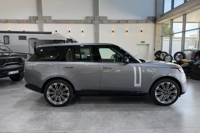 Land Rover Range Rover din 2023 cu 68.200 km - oferta LAN228057 - foto 5