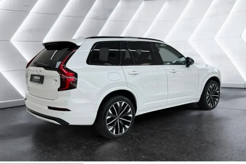 Volvo XC90 din 2025 cu 16.429 km - oferta VOL228074 - foto 3