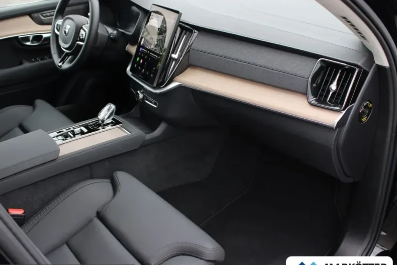 Volvo XC90 din 2025 cu 15.350 km - oferta VOL228075 - foto 8