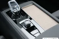 Volvo XC90 din 2025 cu 15.350 km - oferta VOL228075 - foto 12