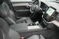 Volvo XC90 din 2025 cu 21.438 km - oferta VOL228079 - foto 3