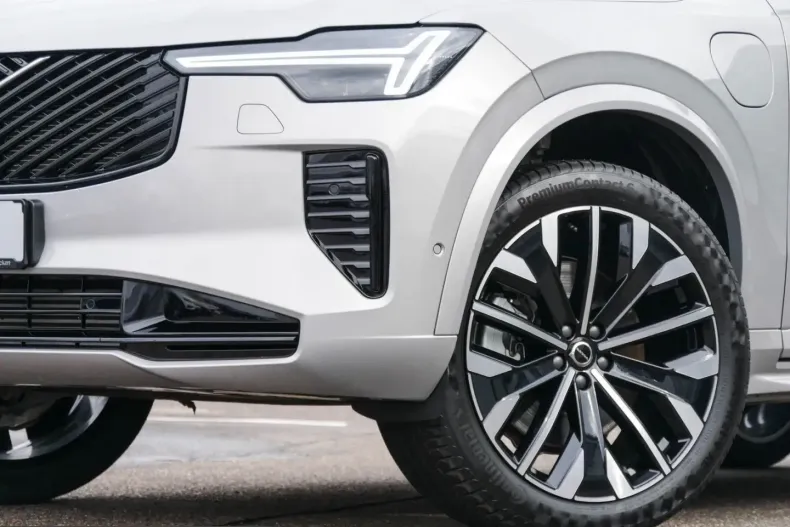 Volvo XC90 din 2025 cu 21.438 km - oferta VOL228079 - foto 5