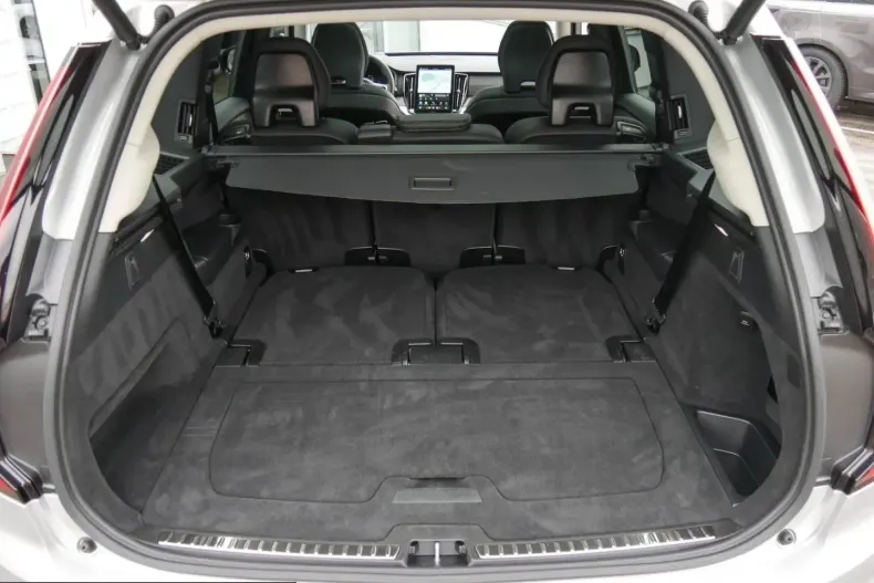 Volvo XC90 din 2025 cu 21.438 km - oferta VOL228079 - foto 15