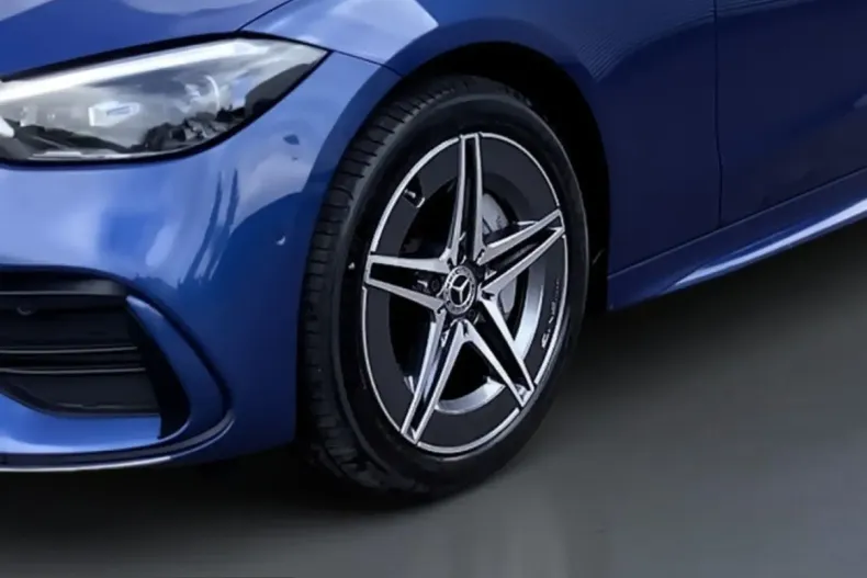 Mercedes-Benz C 300 (Clasa C) din 2025 cu 14.916 km - oferta MER228086 - foto 6