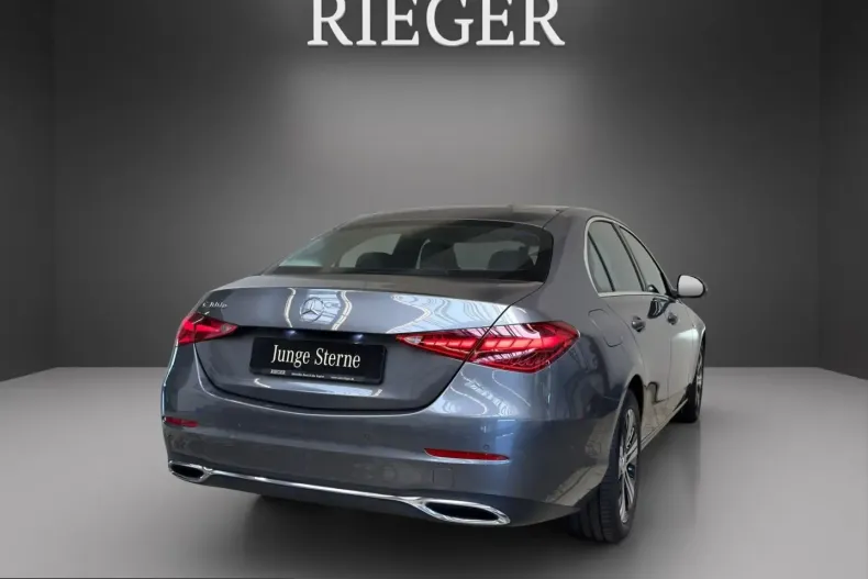Mercedes-Benz C 300 (Clasa C) din 2025 cu 10.982 km - oferta MER228088 - foto 2