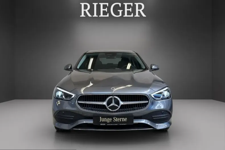 Mercedes-Benz C 300 (Clasa C) din 2025 cu 10.982 km - oferta MER228088 - foto 3