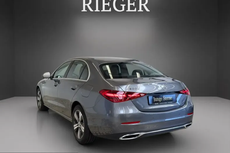 Mercedes-Benz C 300 (Clasa C) din 2025 cu 10.982 km - oferta MER228088 - foto 6
